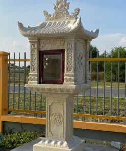 miếu thờ gia tộc tại Tây Ninh - đá vàng
