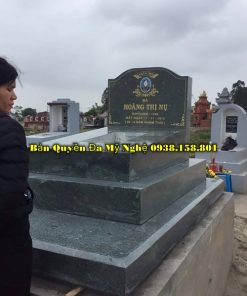 Làm mộ tam cấp đá nguyên khối tại Kon Tum