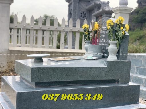 Mẫu mộ tam cấp - mộ cải táng đá granite tại Long An