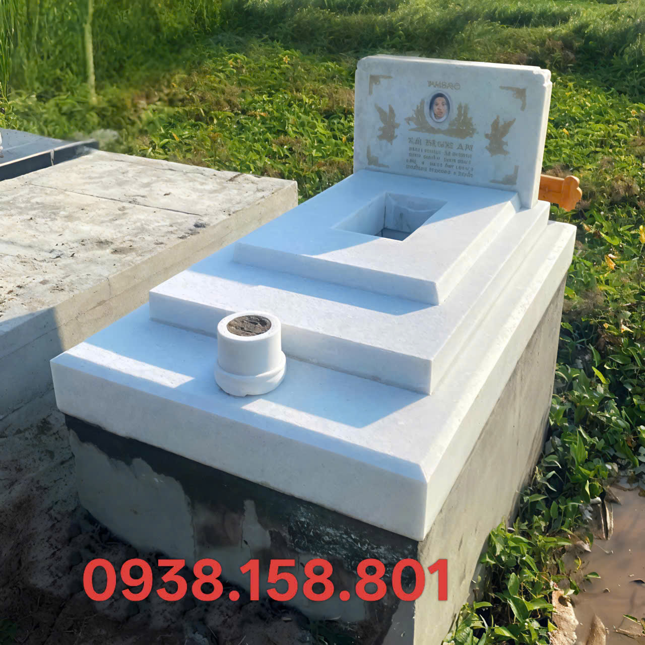 Mộ tam cấp bằng đá muối Nghệ An - đá quỳ hợp