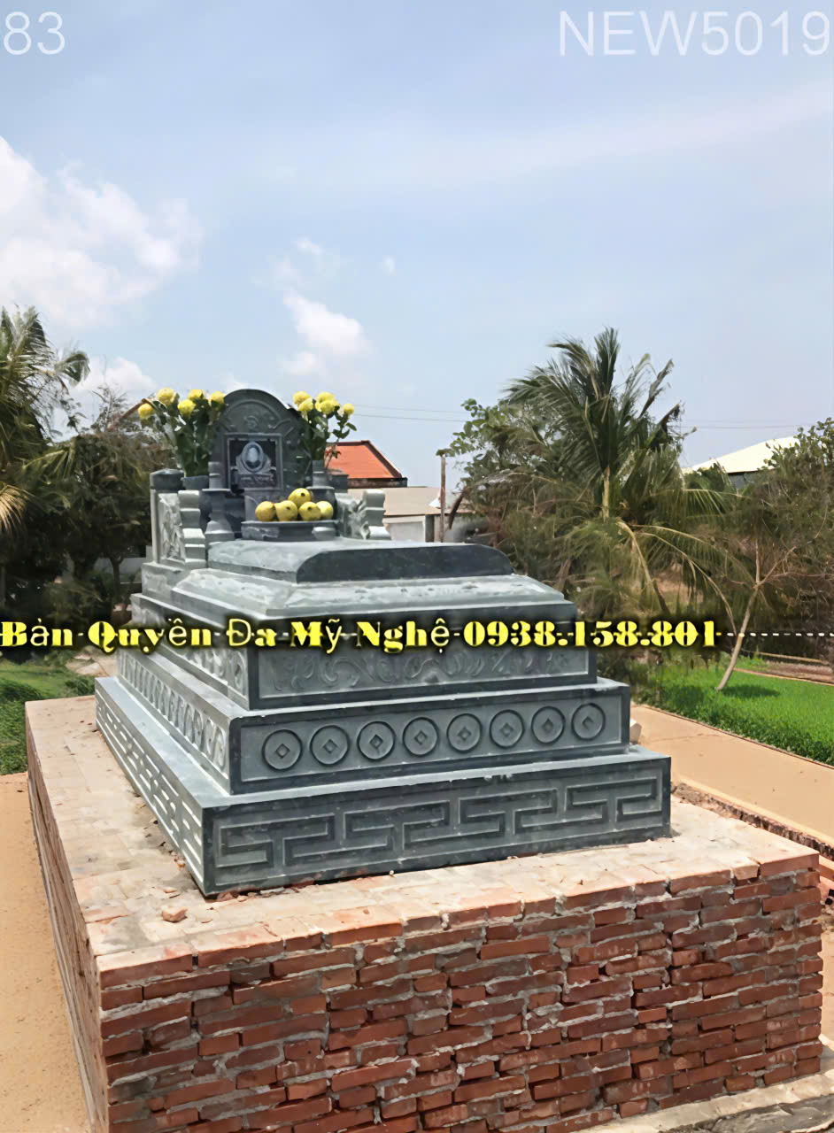 Mẫu mộ tam cấp bằng đá tại Bình Phước 4