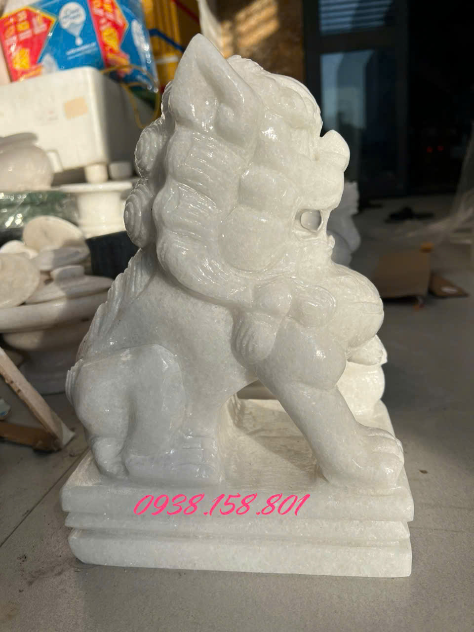 Tượng kỳ lân đá trắng - chiều cao 30cm