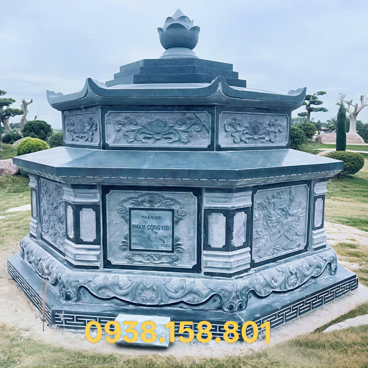 Mộ lục giác bằng đá xanh Thanh Hóa