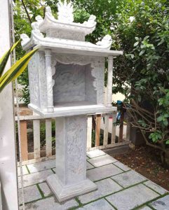 61 cây hương không mái bằng đá bán Quảng Trị